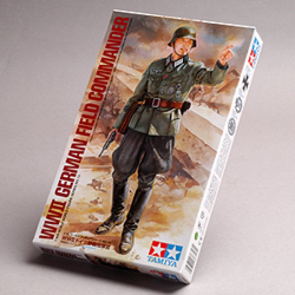 画像1: タミヤ 1/16 ワールドフィギュアシリーズNo.13 WWII ドイツ野戦指揮官 (1)