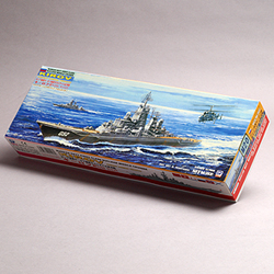 1/700 ロシア海軍 原子力ミサイル巡洋艦 アドミラル・ウシャコフ (旧